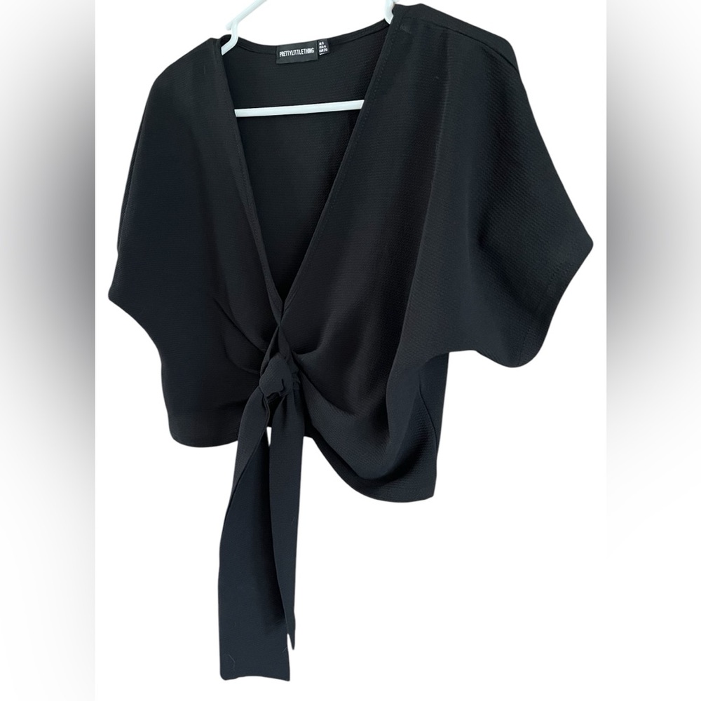 Hostess Pick 💥 Black Dolman Sleeve Crop Blouse with Tie Front - Picture 9 of 11
